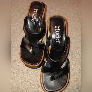 Mudd sandal heels